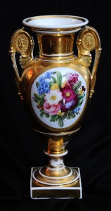 Vase
Porcelain,
France, between1820-1830 
Height: 33.5 cm
Visina: 33,5 cm